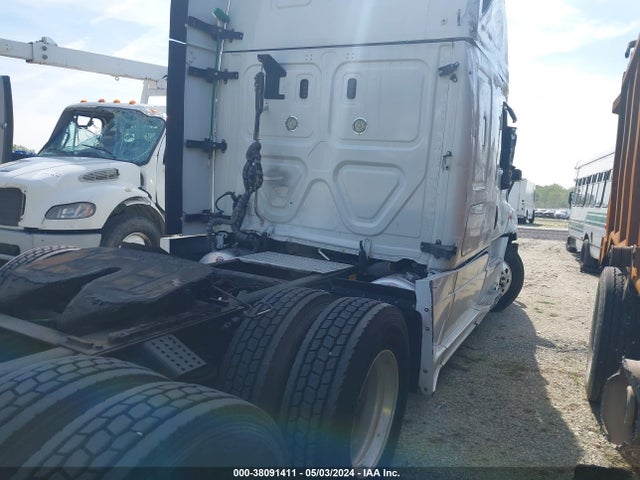 Freightliner Cascadia 125