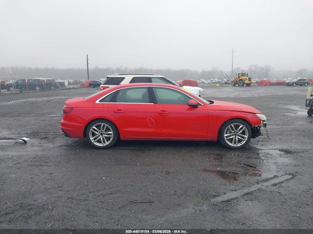 Audi A4 Premium Plus 45 Tfsi S Line Quattro S Tronic