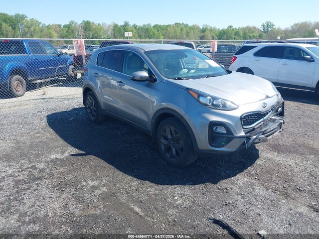 Salvage Kia Sportage Image