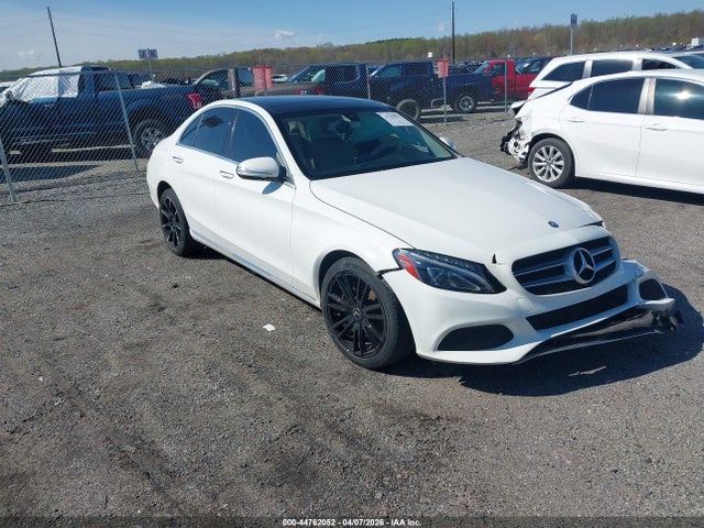 Salvage Mercedes-Benz C-Class Image