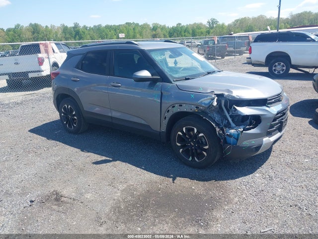 Salvage Chevrolet Trailblazer Image