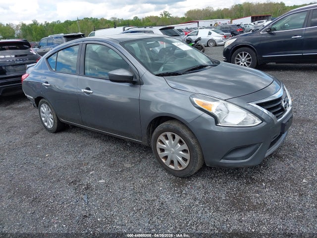 Salvage Nissan Versa Image