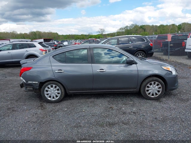 Nissan Versa 1.6 Sv
