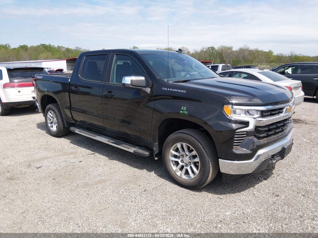 Salvage Chevrolet Silverado 1500 Image