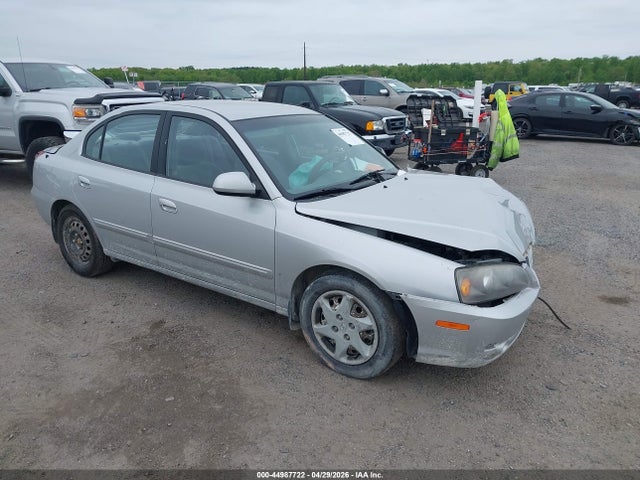 Salvage Hyundai ELANTRA Image