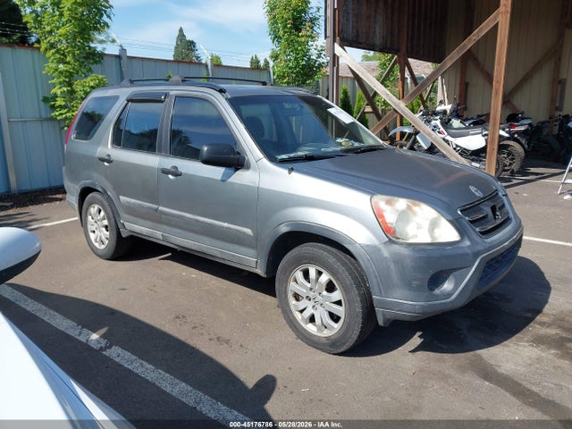 Salvage Honda CR-V Image