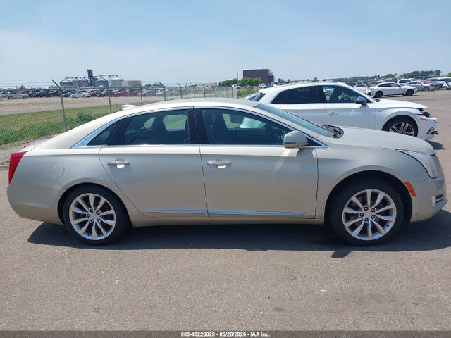 Cadillac XTS Luxury Collection