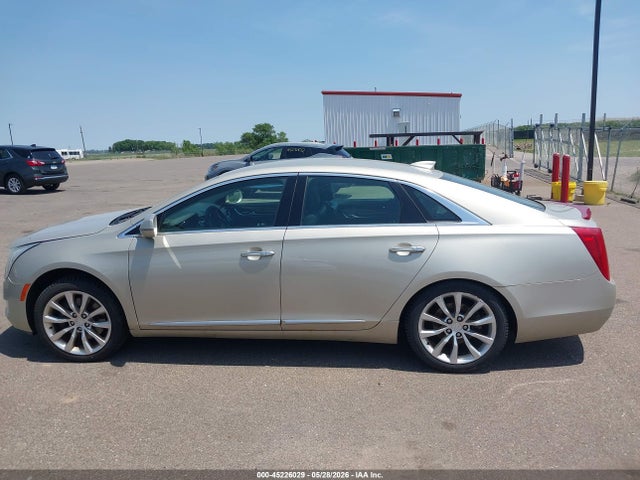 Cadillac XTS Luxury Collection