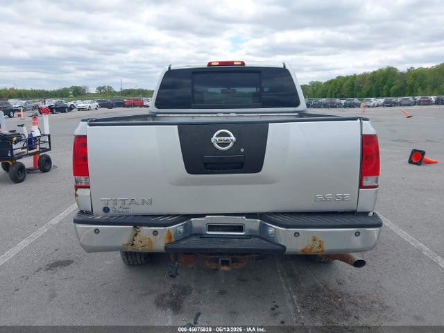 Nissan Titan Se
