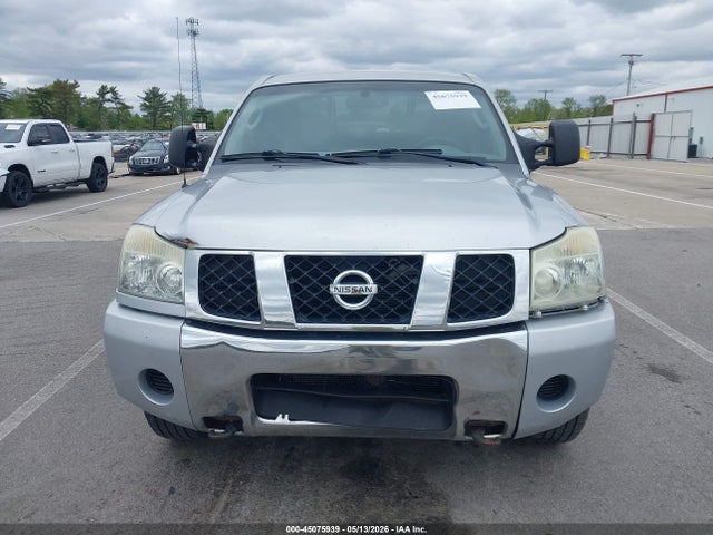 Nissan Titan Se