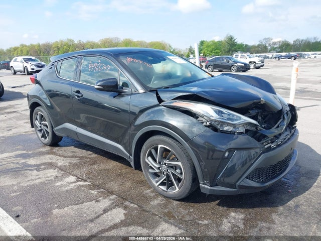 Salvage Toyota C-HR Image