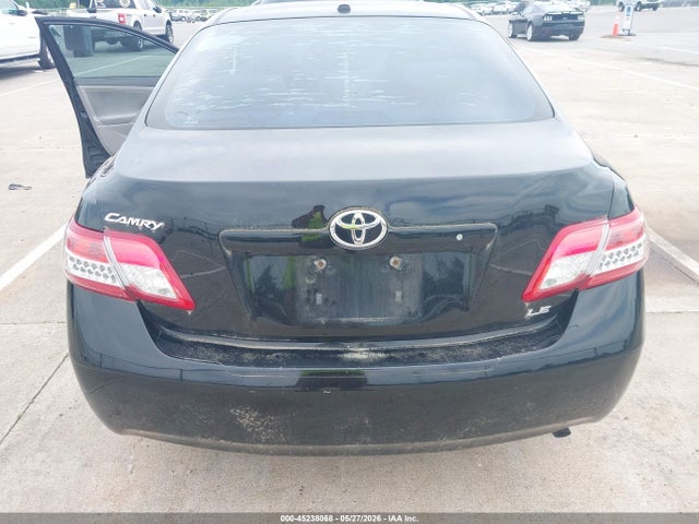 Toyota Camry Le