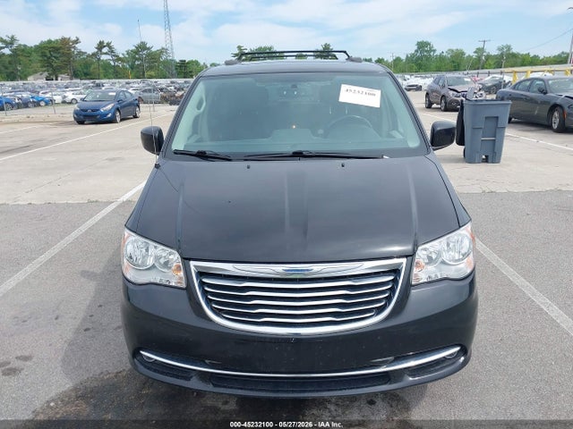 Chrysler Town & Country Touring