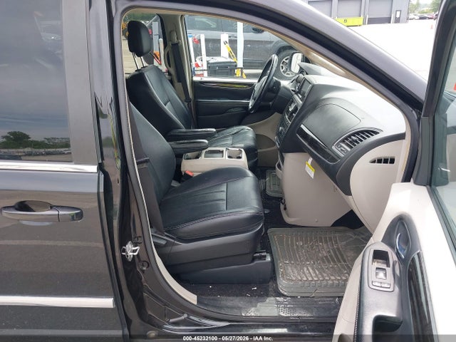 Chrysler Town & Country Touring