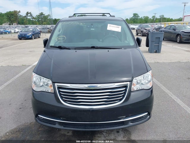 Chrysler Town & Country Touring