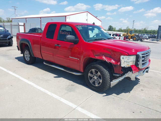 Salvage GMC Sierra 1500 Image
