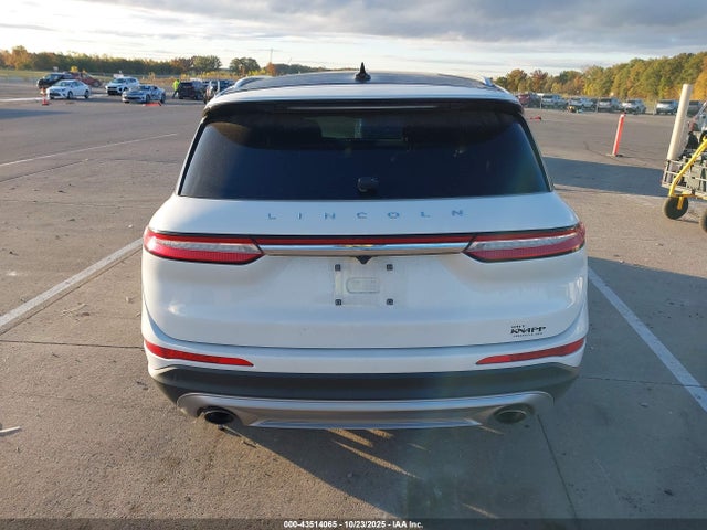 Lincoln Corsair Standard