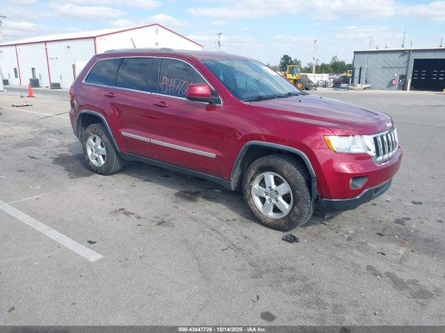 Salvage Jeep Grand Cherokee Image