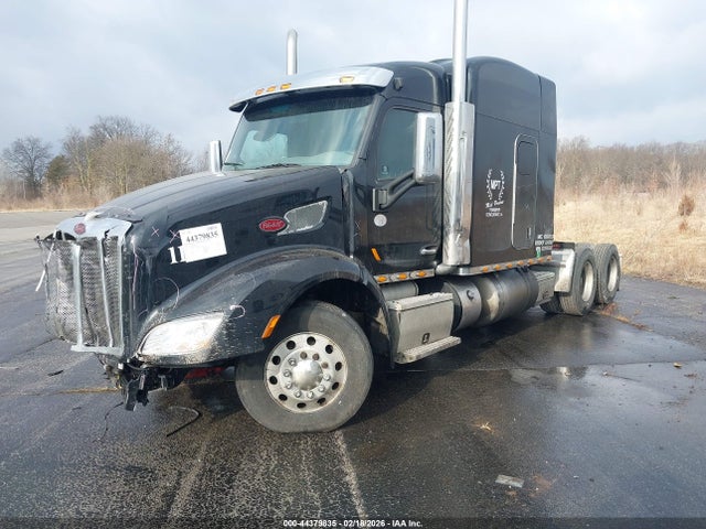 Peterbilt 579