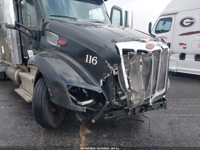 Peterbilt 579