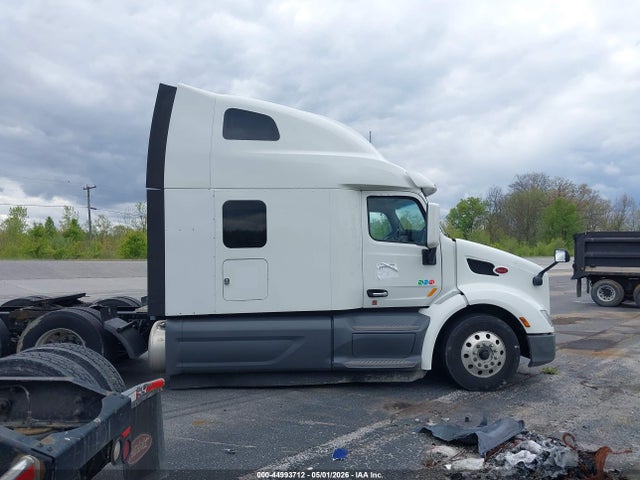 Peterbilt 579