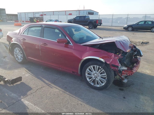 Salvage Chrysler 300 Image