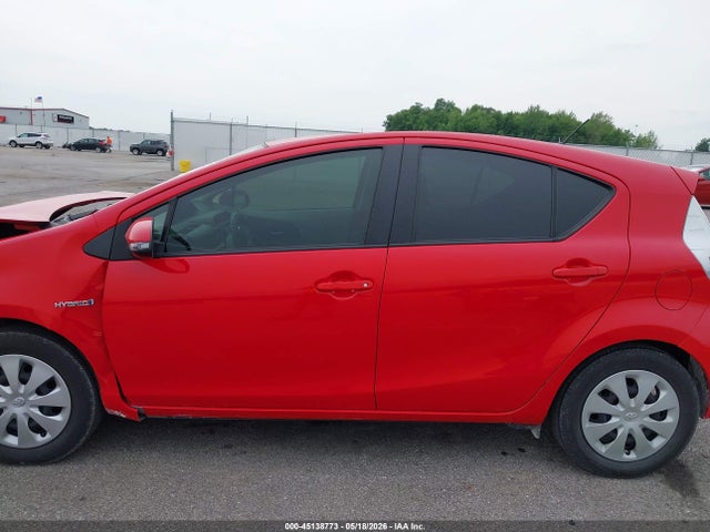 Toyota Prius c Two