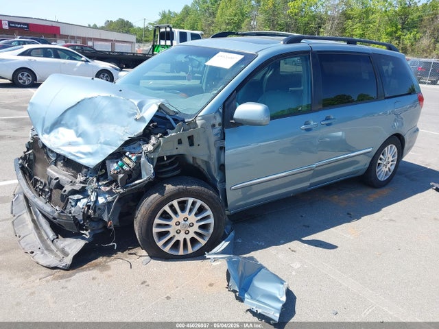 Toyota Sienna Limited