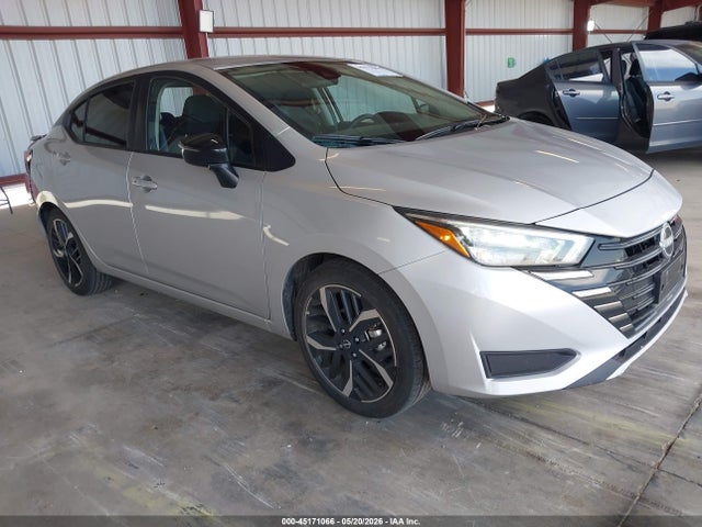 Salvage Nissan Versa Image