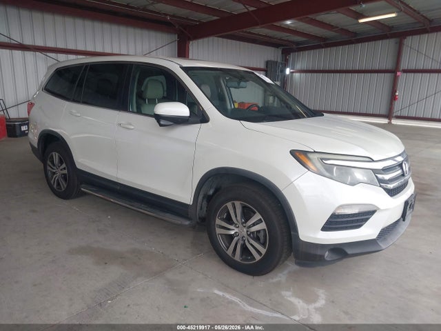 Salvage Honda Pilot Image