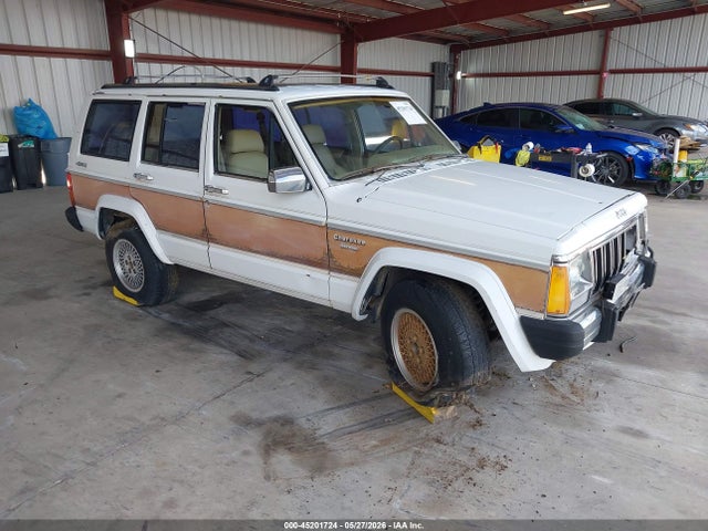 Salvage Jeep Cherokee Image