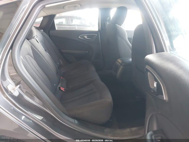 Chrysler 200 Limited