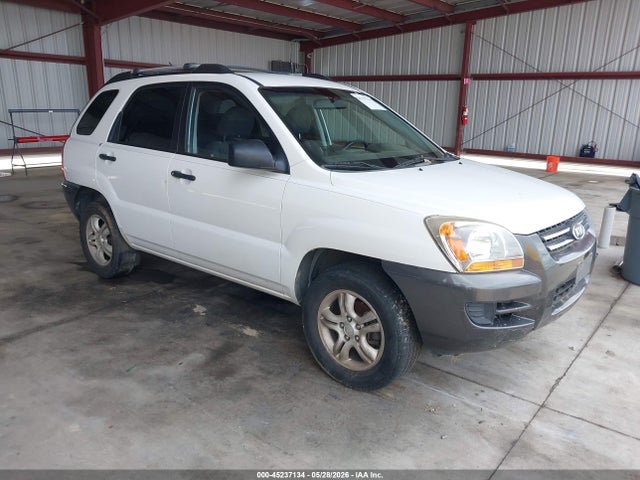 Salvage Kia Sportage Image