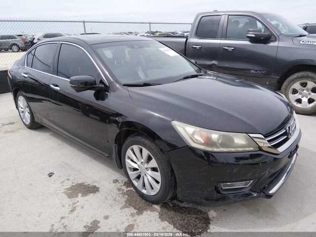 Salvage Honda Accord Image