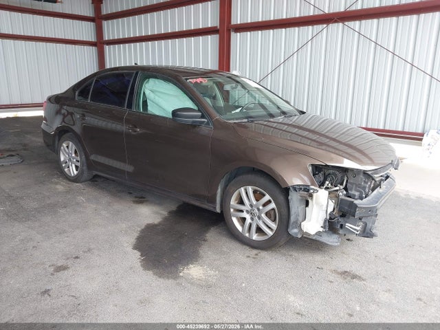 Salvage Volkswagen Jetta Image