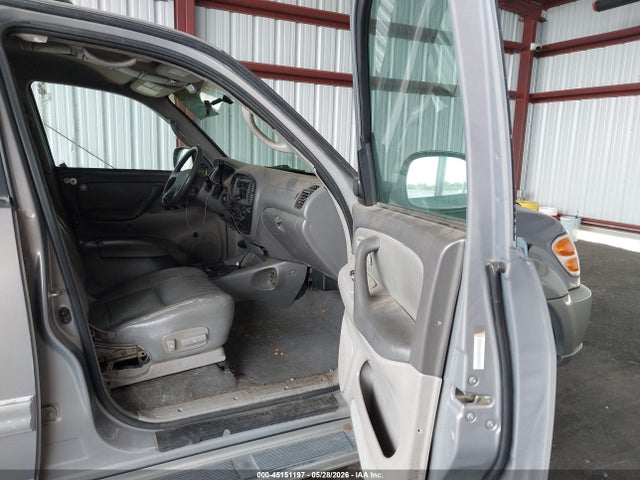 Toyota Sequoia Sr5 V8