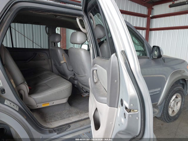 Toyota Sequoia Sr5 V8