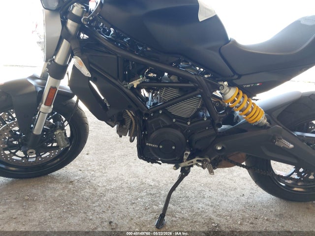 Ducati Monster 797