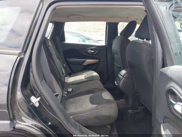 Jeep Cherokee Sport Fwd