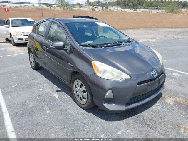 Salvage Toyota Prius c Image