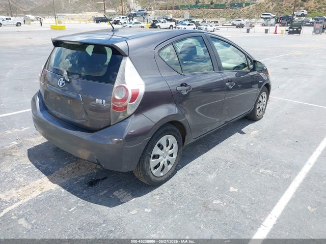 Toyota Prius c Two