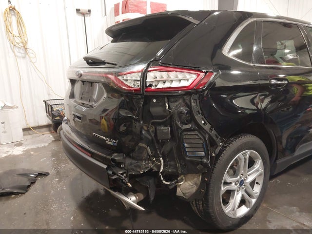 Ford Edge Titanium