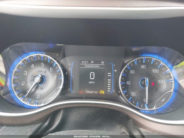 Chrysler Pacifica Touring L