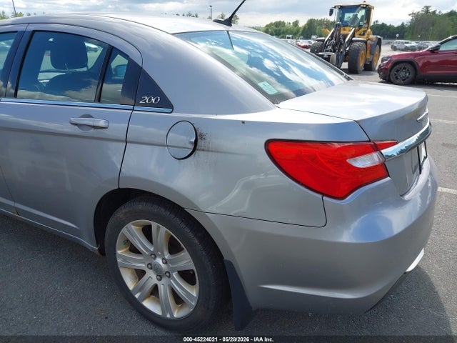 Chrysler 200 Touring