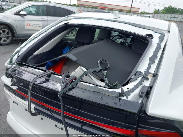 Toyota Prius Le