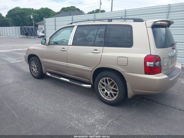 Toyota Highlander V6 7 Passenger