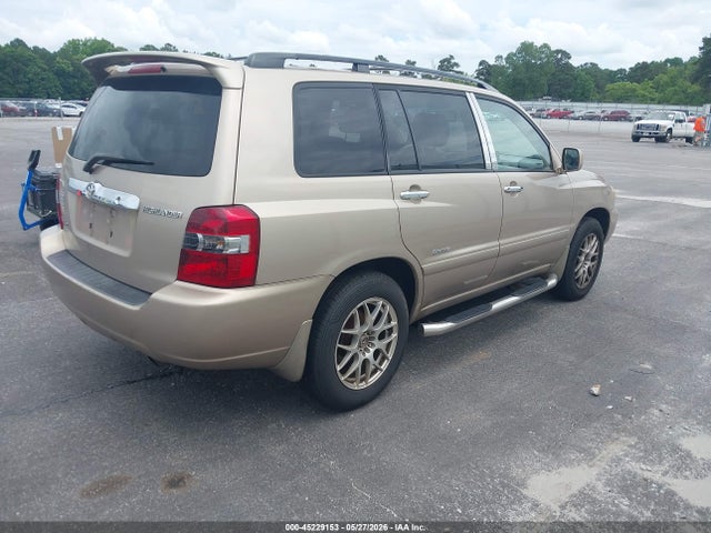 Toyota Highlander V6 7 Passenger