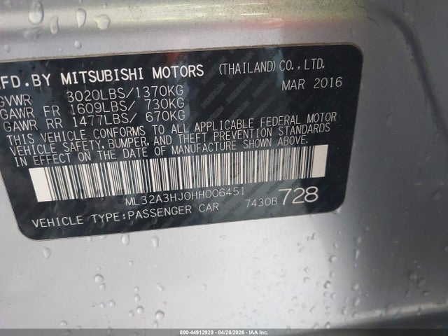 Mitsubishi Mirage Es