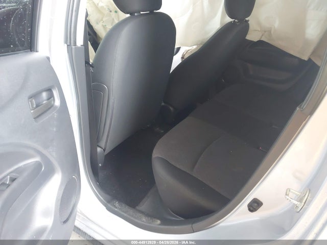 Mitsubishi Mirage Es