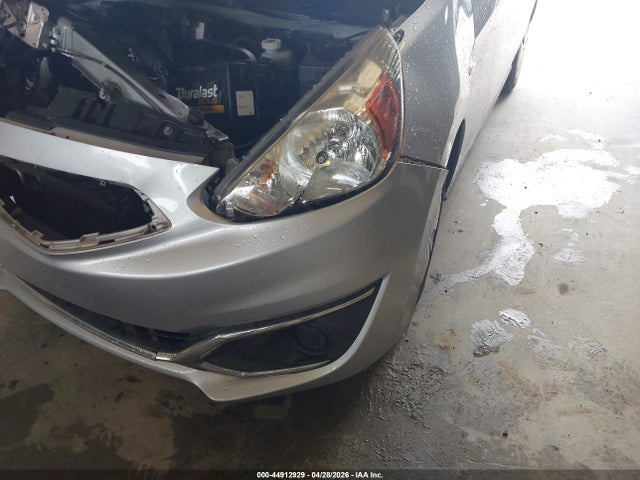 Mitsubishi Mirage Es